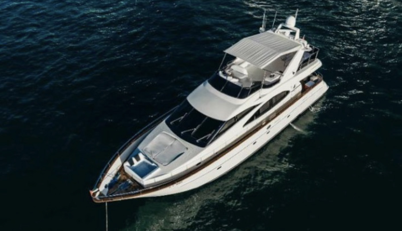 80ft Azimut (Jacuzzi)