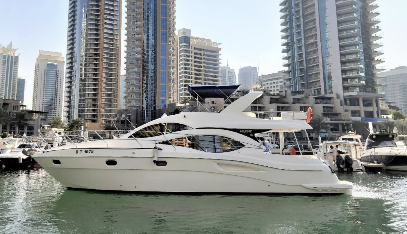 55ft Majesty
