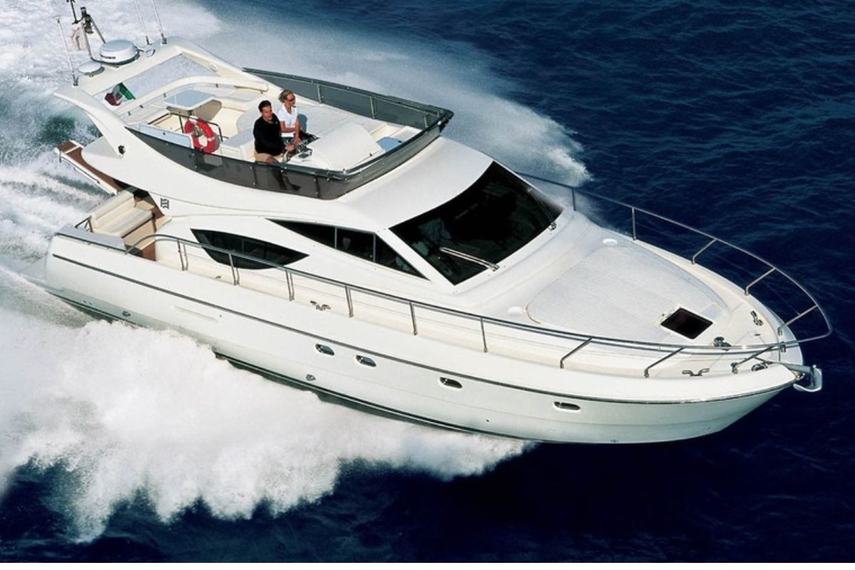 Ferretti 48FT